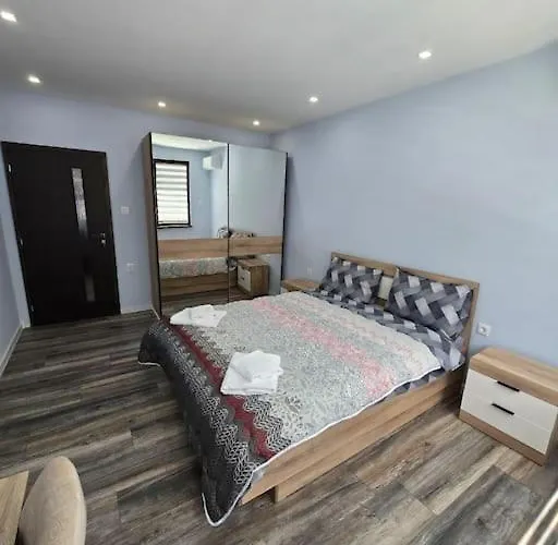 модерен в гр דירה